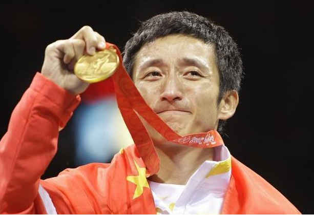 太阳成tyc7111cc|石龙中心小学召开新学期少先队大队辅导员研讨会议(图2) 太阳成tyc7111cc