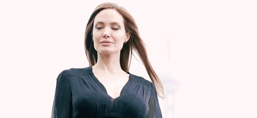 【太阳成tyc7111cc官网】陈慧琳主动出击打破决裂传闻 盛赞弟弟新片演技过关(图3) tyc7111cc太阳成集团