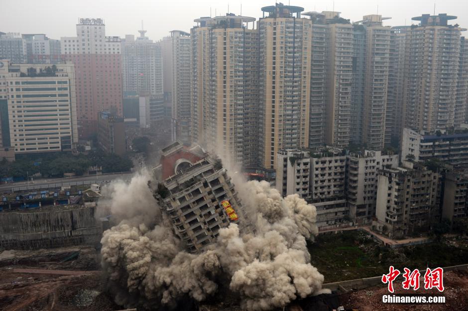 曝余文乐挑逗嫩模发露骨情欲短信 15日公开亮相给说法:太阳成tyc7111cc官网(图4) 太阳成tyc7111cc官网