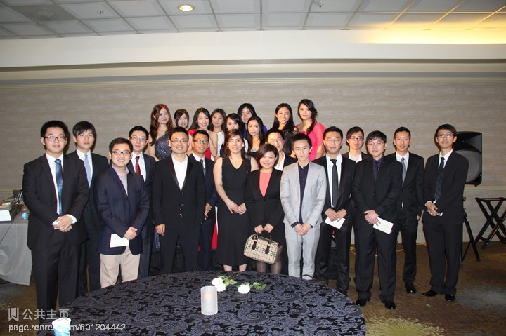 ‘太阳成tyc7111cc官网’小S晒比基尼美胸照 老公吃醋:为啥放这么露的(图4) 太阳成tyc7111cc官网