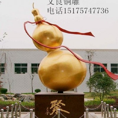 ‘太阳成tyc7111cc官网’小S晒比基尼美胸照 老公吃醋:为啥放这么露的(图1) 太阳成tyc7111cc官网