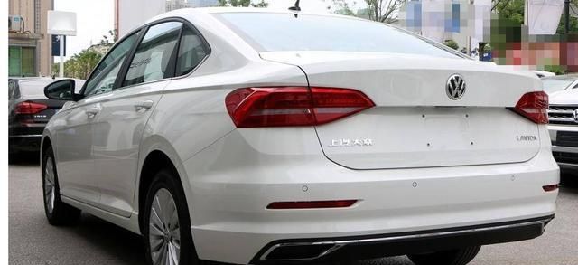 太阳成tyc7111cc官网-县经贸局组织召开脱贫攻坚专题培训会(图2) tyc7111cc太阳成集团