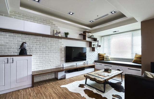 冯小刚携《老炮儿》赴威尼斯 神秘新人尚语贤将首亮相-太阳成tyc7111cc官网(图1) 太阳成tyc7111cc