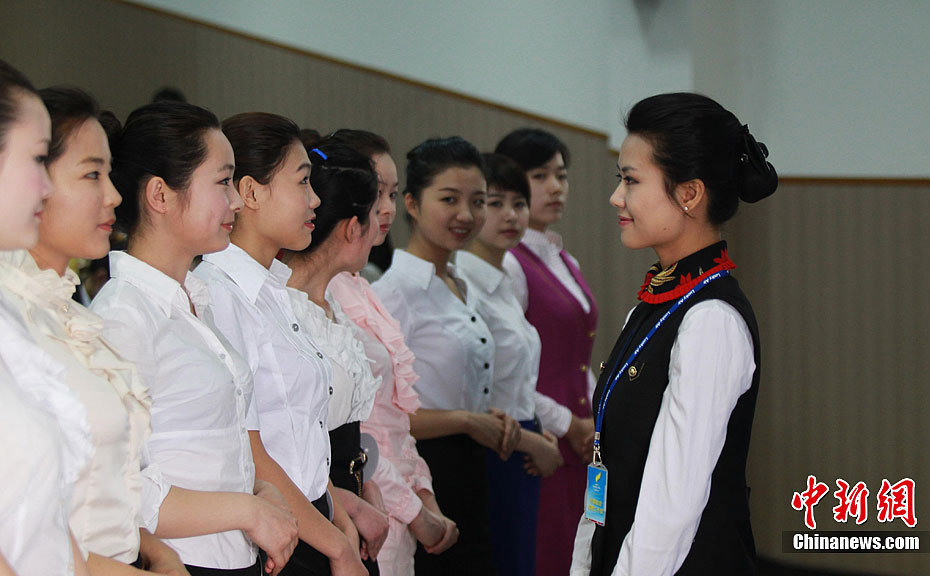 ‘tyc7111cc太阳成集团’郭静献唱《青春抛物线》演绎爱的奇妙能力(图2) tyc7111cc太阳成集团