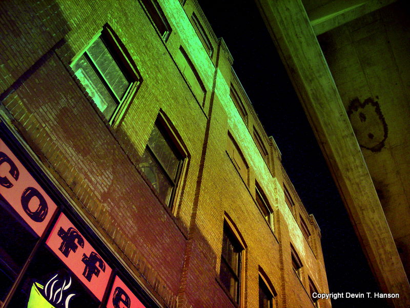 太阳成tyc7111cc官网-钟山:乡村扶贫“大喇叭”广播传播党的好声音(图1) 太阳成tyc7111cc