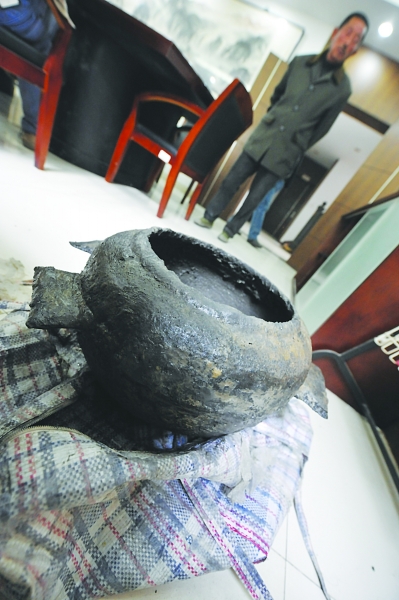 梁朝伟与替身相似度太高 刘嘉玲:看身材认老公‘太阳成tyc7111cc’(图4) 太阳成tyc7111cc