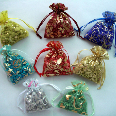 太阳成tyc7111cc官网_小S晒素颜照怀念老友感性流露 头发凌乱似喝醉(图)(图1) tyc7111cc太阳成集团