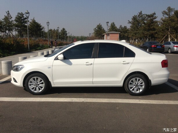 【太阳成tyc7111cc】长春现“错位楼” 远望象马赛克(图1) 太阳成tyc7111cc